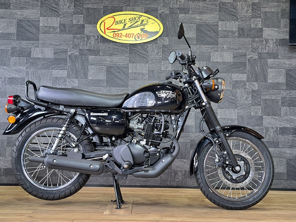 W175